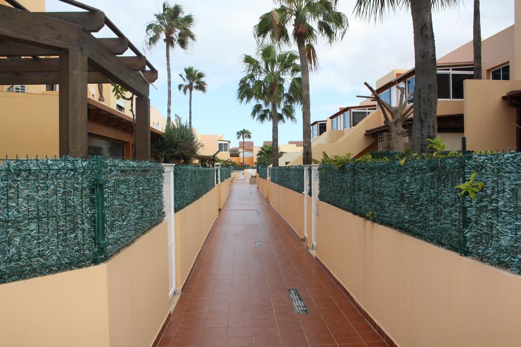 Anju Villas Los Delfines Bravo'S Apartments Коралео Екстериор снимка