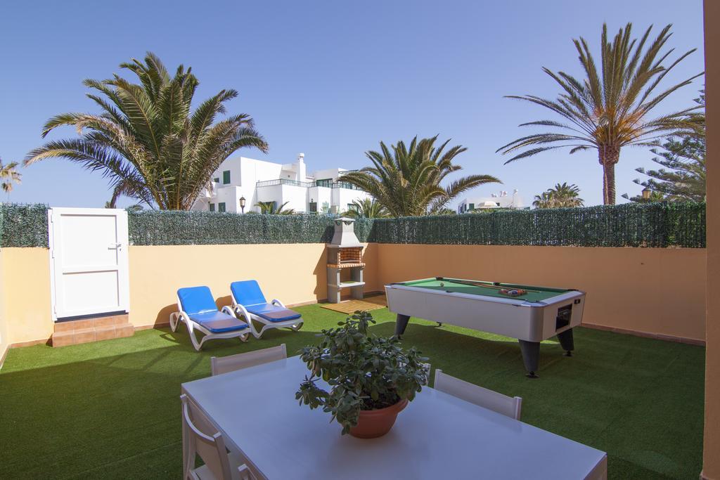 Anju Villas Los Delfines Bravo'S Apartments Коралео Екстериор снимка