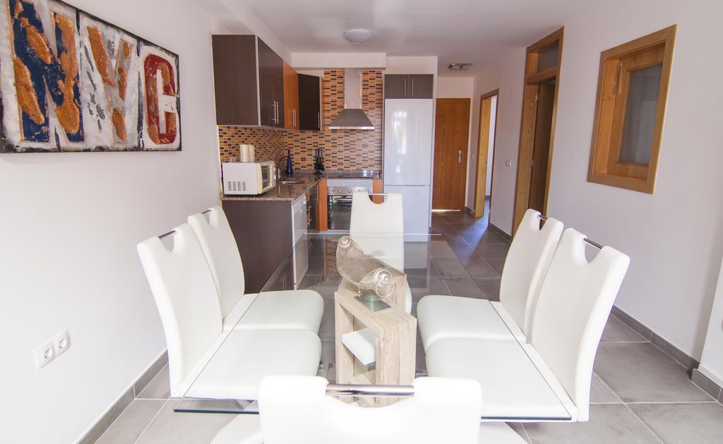 Anju Villas Los Delfines Bravo'S Apartments Коралео Екстериор снимка