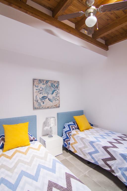 Anju Villas Los Delfines Bravo'S Apartments Коралео Екстериор снимка