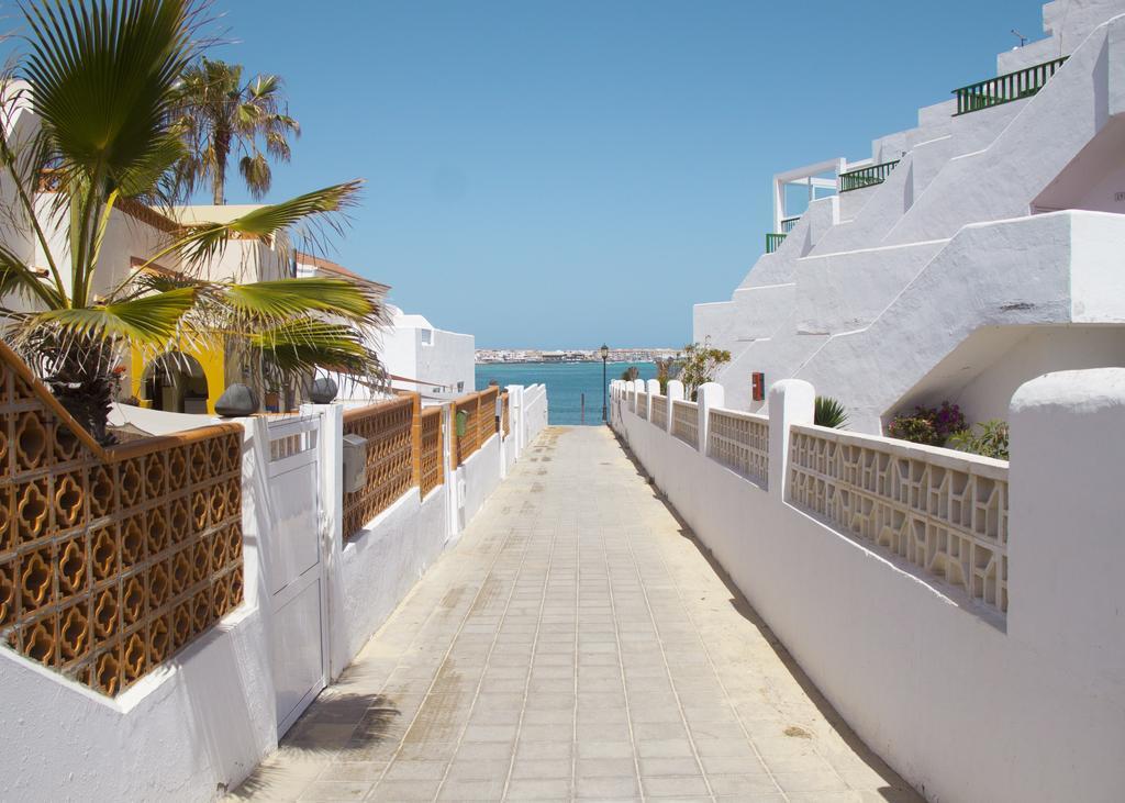 Anju Villas Los Delfines Bravo'S Apartments Коралео Екстериор снимка