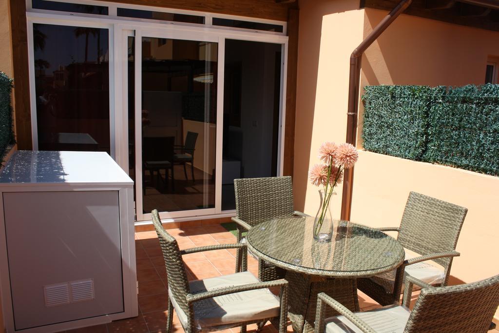 Anju Villas Los Delfines Bravo'S Apartments Коралео Екстериор снимка