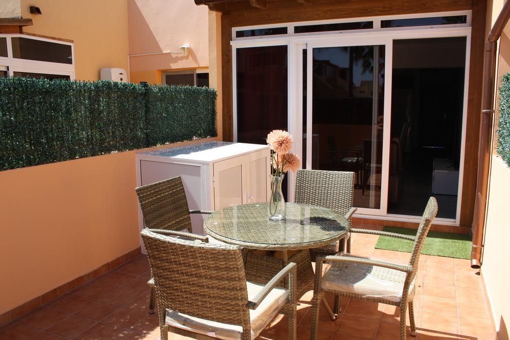 Anju Villas Los Delfines Bravo'S Apartments Коралео Екстериор снимка